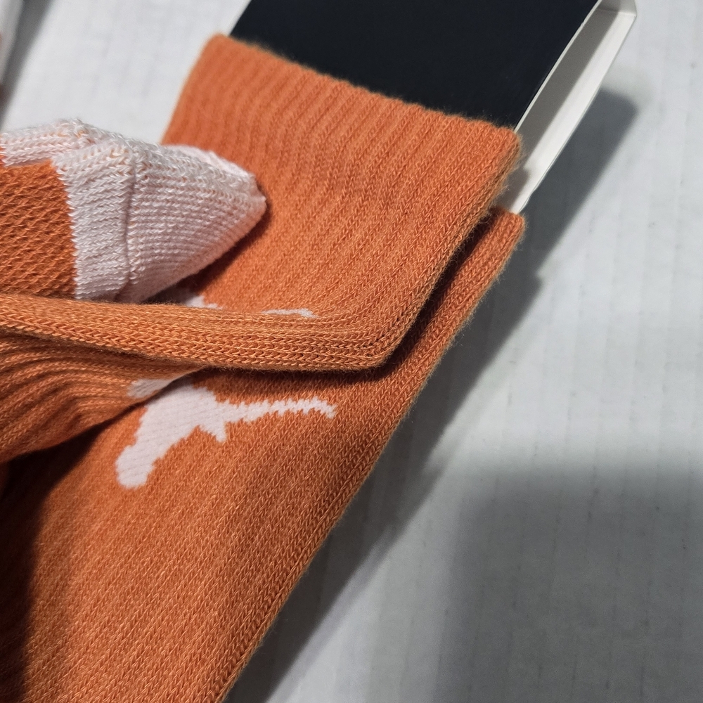 Set of 2 Warm Holiday Socks Texas Longhorn Fans Bevo Socks Hook Em OSFM  NEW - Picture 12 of 13